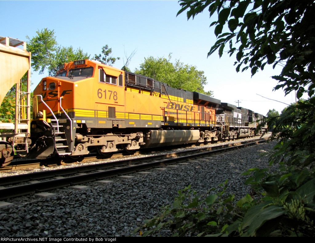 BNSF 6178